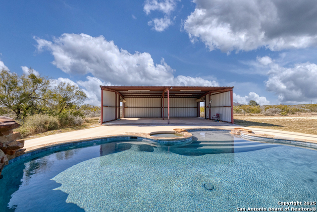 Image 42 of 53 For 1876 County Road 400