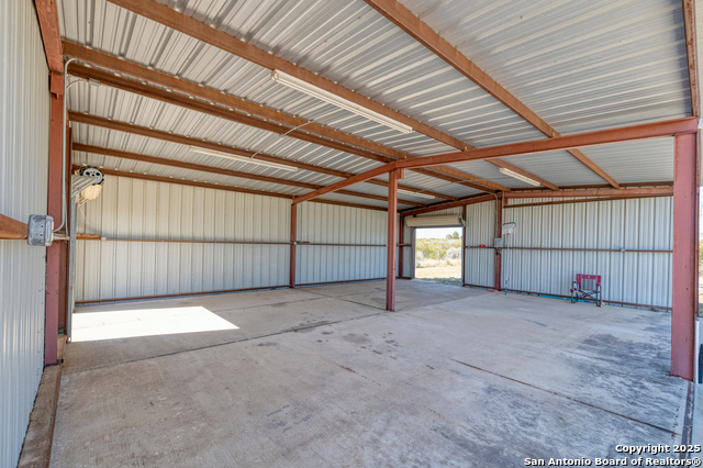 Image 43 of 53 For 1876 County Road 400