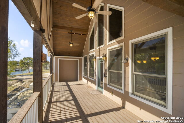 Image 3 of 50 For 3615 Riverside Dr.