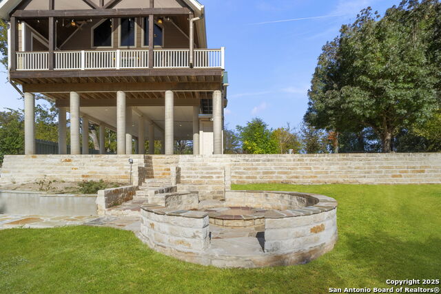 Image 40 of 50 For 3615 Riverside Dr.