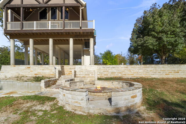 Image 42 of 50 For 3615 Riverside Dr.