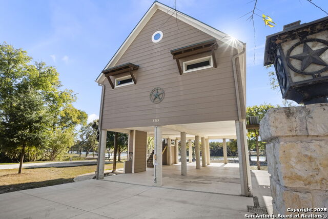 Image 43 of 50 For 3615 Riverside Dr.