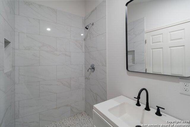 Image 29 of 35 For 8202 Brixton