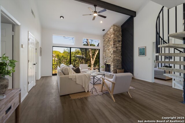 Image 5 of 35 For 8202 Brixton