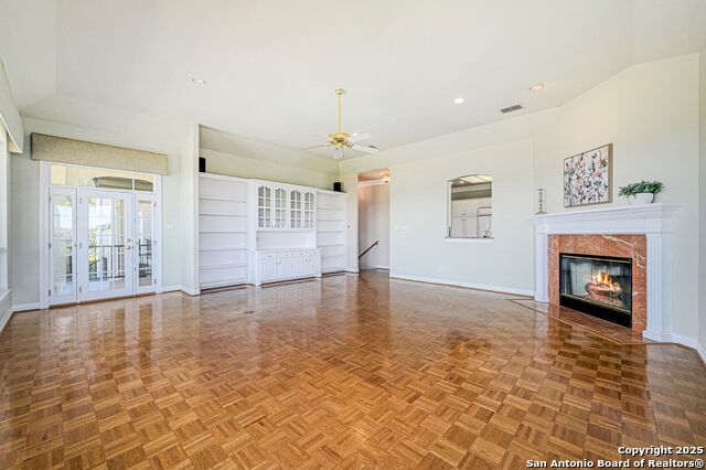 Image 13 of 65 For 305 Lakewood