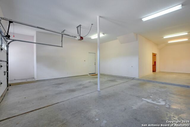 Image 42 of 65 For 305 Lakewood