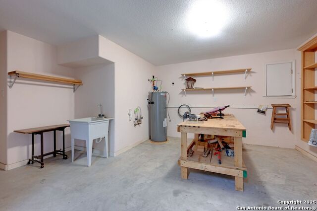 Image 43 of 65 For 305 Lakewood