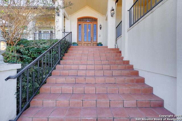 Image 5 of 65 For 305 Lakewood