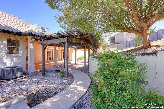 Image 53 of 65 For 305 Lakewood