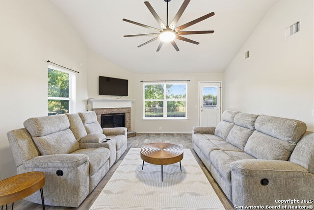 Image 13 of 47 For 1710 Mountain Brook