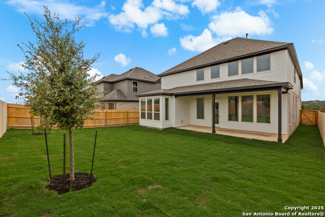 Image 2 of 33 For 12461 Nazareth