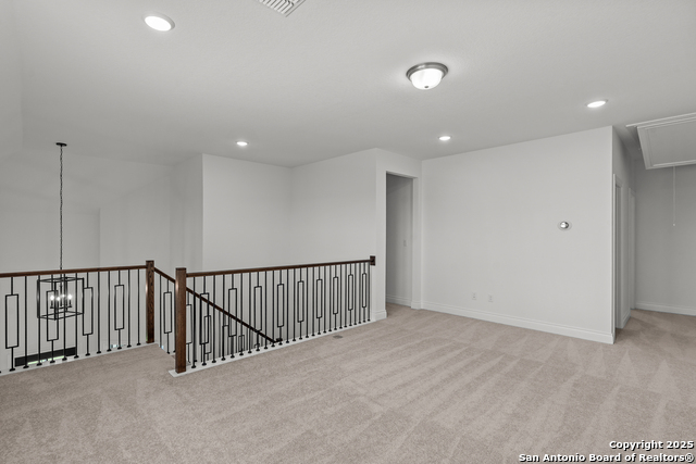 Image 28 of 33 For 12461 Nazareth