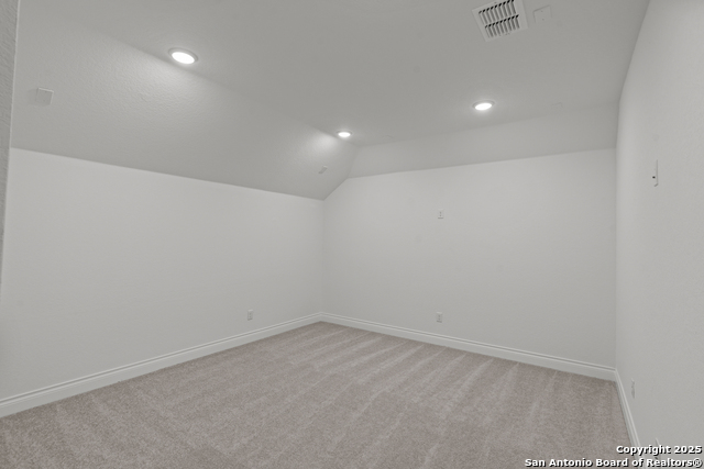 Image 29 of 33 For 12461 Nazareth