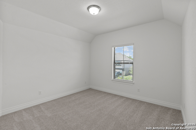 Image 31 of 33 For 12461 Nazareth