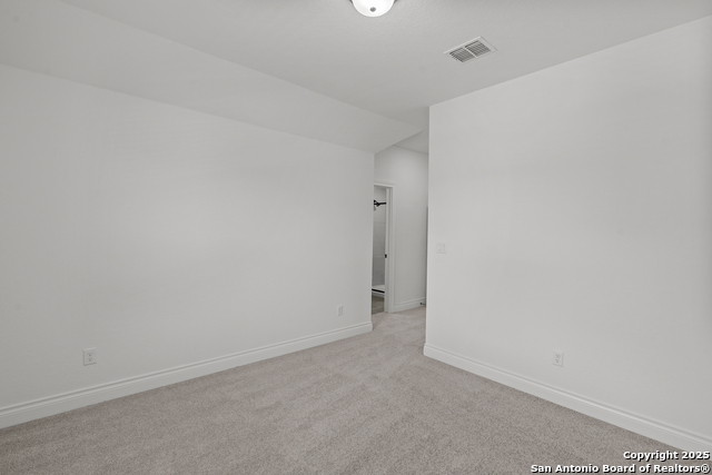 Image 32 of 33 For 12461 Nazareth