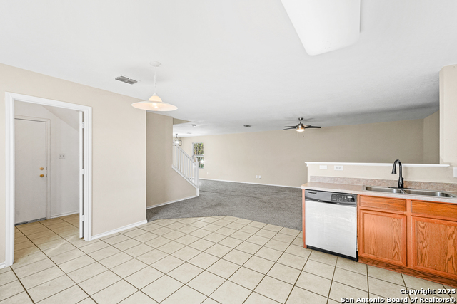 Image 7 of 22 For 3818 Amber  