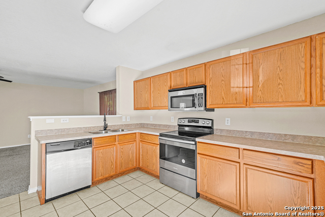 Image 9 of 22 For 3818 Amber  