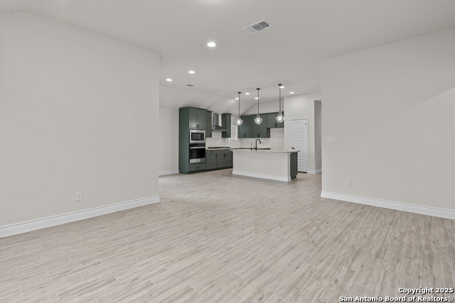 Image 22 of 27 For 338 Bodensee Place