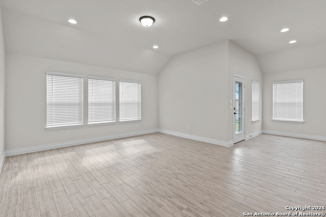 Image 23 of 27 For 338 Bodensee Place