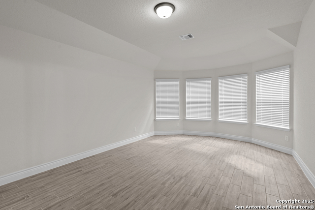 Image 24 of 27 For 338 Bodensee Place