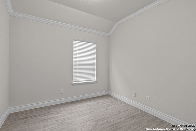 Image 8 of 27 For 338 Bodensee Place