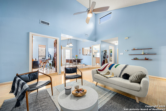 Image 14 of 36 For 15050 Digger Dr