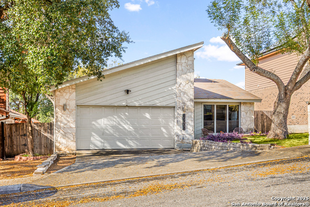 Image 2 of 36 For 15050 Digger Dr