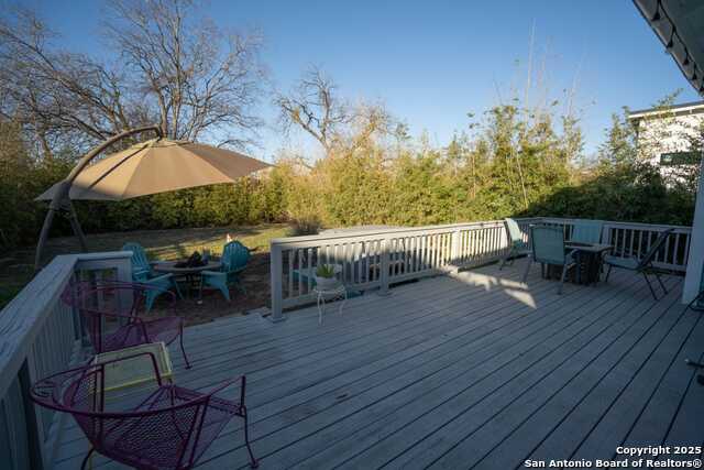 Image 19 of 22 For 415 Florida