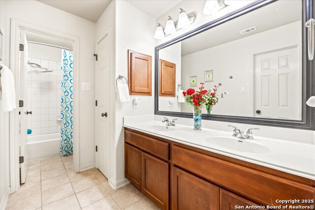 Image 31 of 65 For 2738 Trinity View