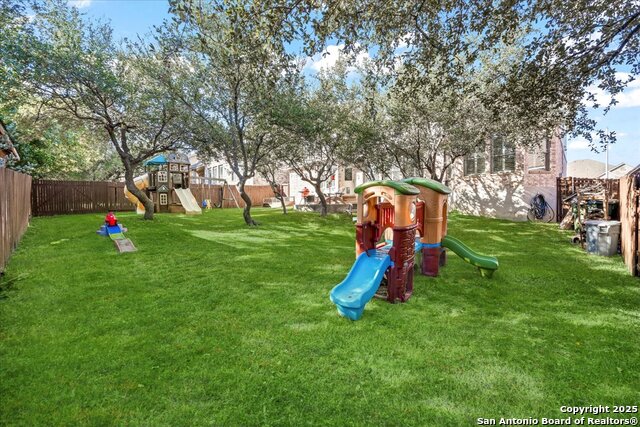 Image 37 of 65 For 2738 Trinity View