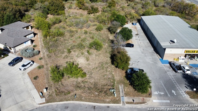 Listing photo id 2 for 106 Willow Springs Dr