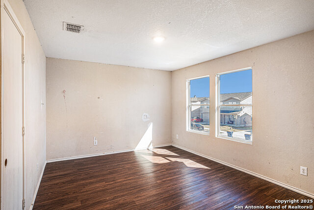 Image 12 of 16 For 136 Gatewood Bay