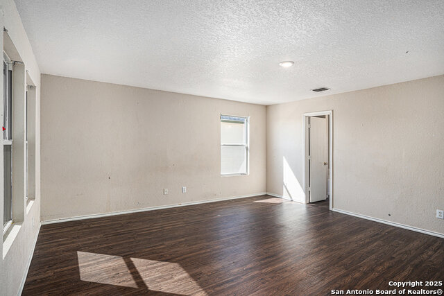 Image 8 of 16 For 136 Gatewood Bay