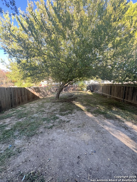 Image 25 of 34 For 12219 Stoney Crossing