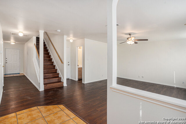 Image 2 of 17 For 9106 Valhalla