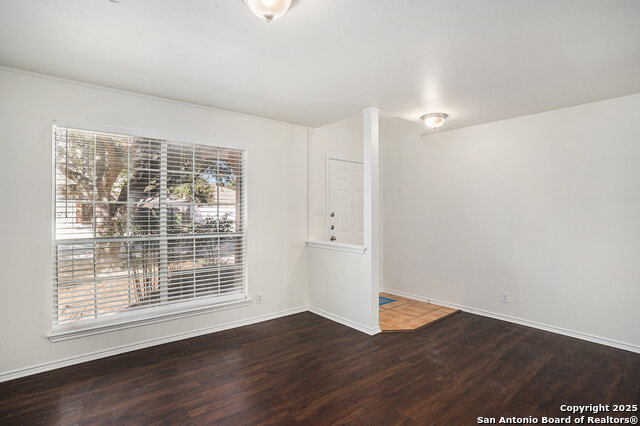 Image 3 of 17 For 9106 Valhalla