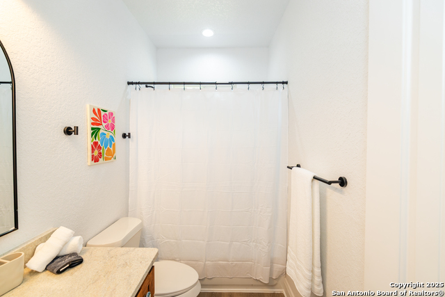 Image 11 of 34 For 319 Andrews