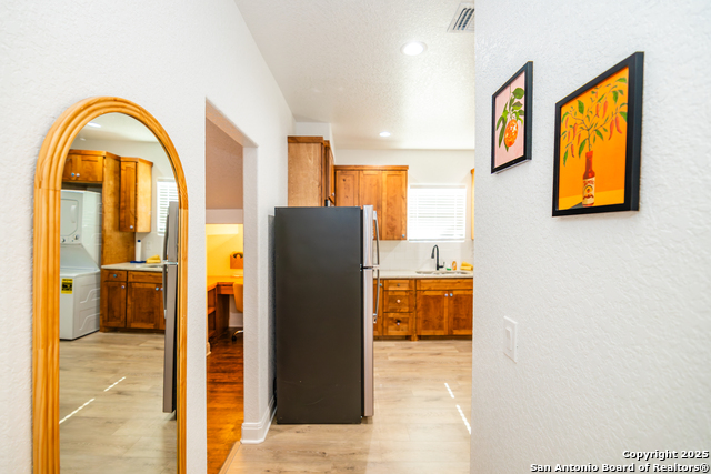 Image 13 of 34 For 319 Andrews