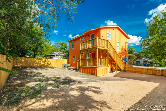 Image 18 of 34 For 319 Andrews