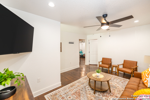 Image 22 of 34 For 319 Andrews