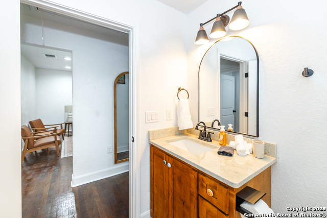 Image 27 of 34 For 319 Andrews