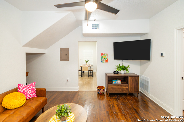 Image 4 of 34 For 319 Andrews