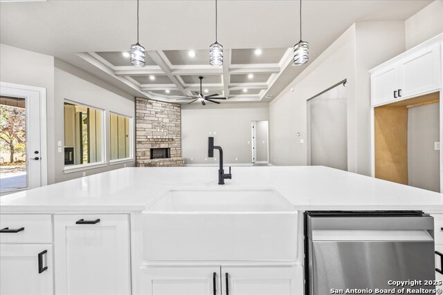 Listing photo id 17 for 164 Hondo Ridge