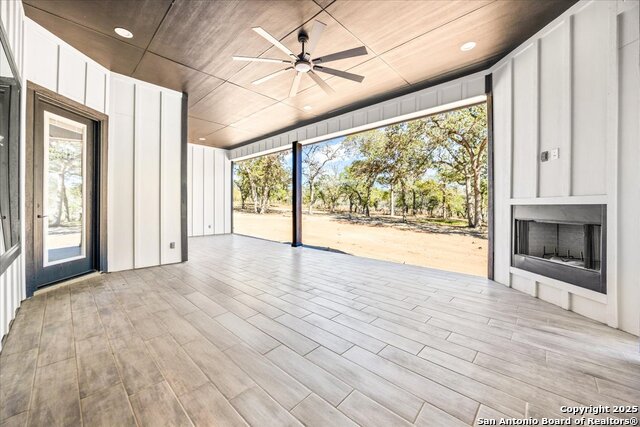 Listing photo id 3 for 164 Hondo Ridge