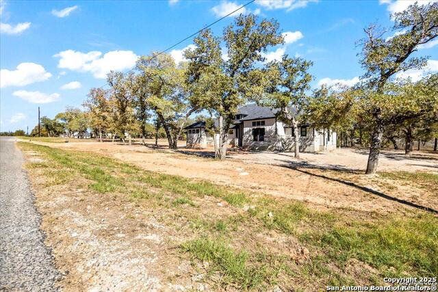 Listing photo id 4 for 164 Hondo Ridge