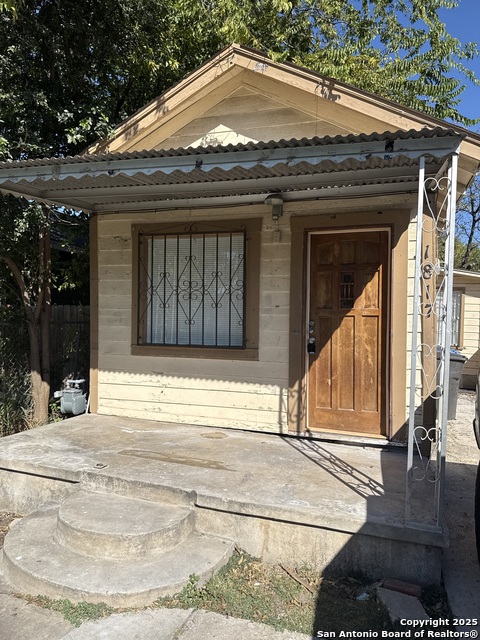 Image 8 of 10 For 1817 San Luis 2