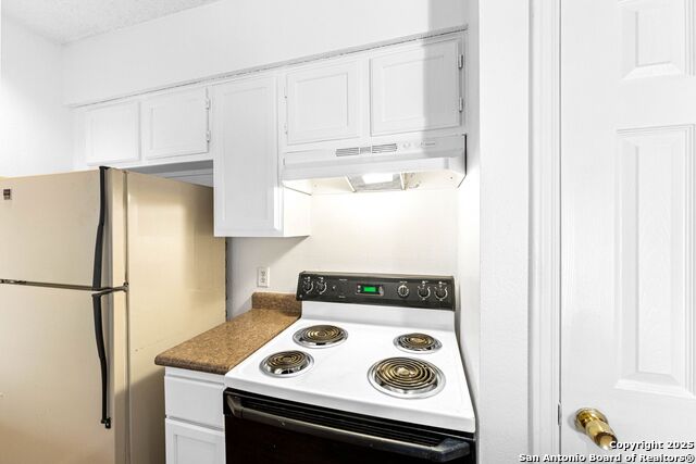 Image 12 of 30 For 7568 Windsor Oaks