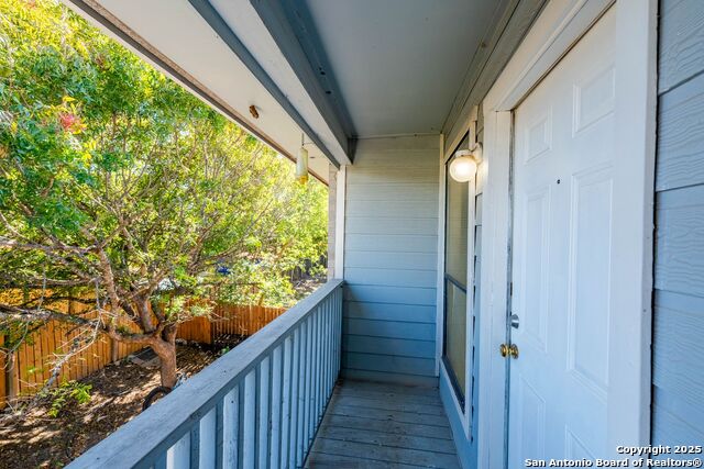 Image 28 of 30 For 7568 Windsor Oaks