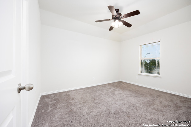 Image 22 of 35 For 2900 Sunridge Dr