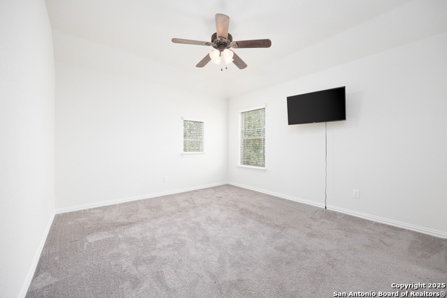 Image 28 of 35 For 2900 Sunridge Dr